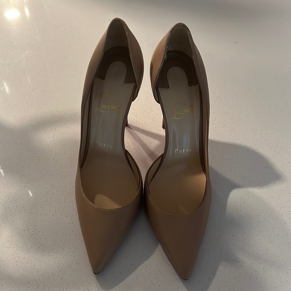 Christian Louboutin Iriza 100 leather pumps, Nude color, size 36.5